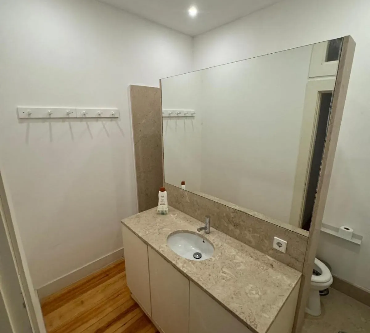 Pensao Neves Bed & Breakfast Lisbon